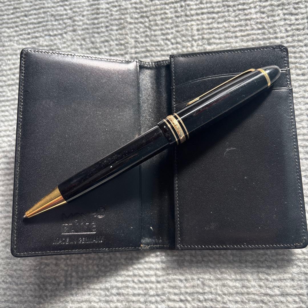 Mont Blancマイスターシュテックと名刺入れ