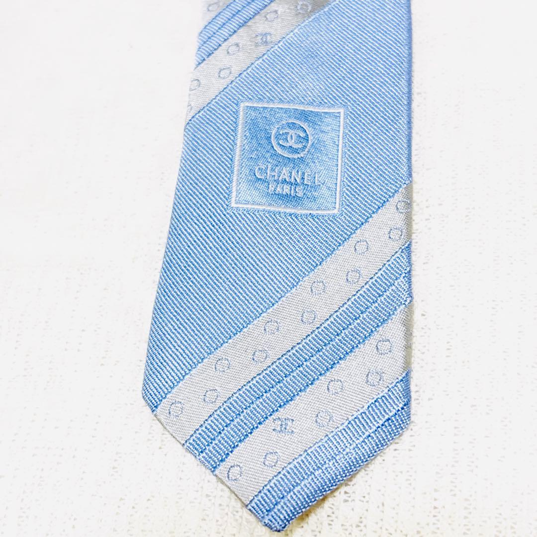新品級 CHANEL シャネル ココマーク CC 総柄 ネクタイ シルバー 水色