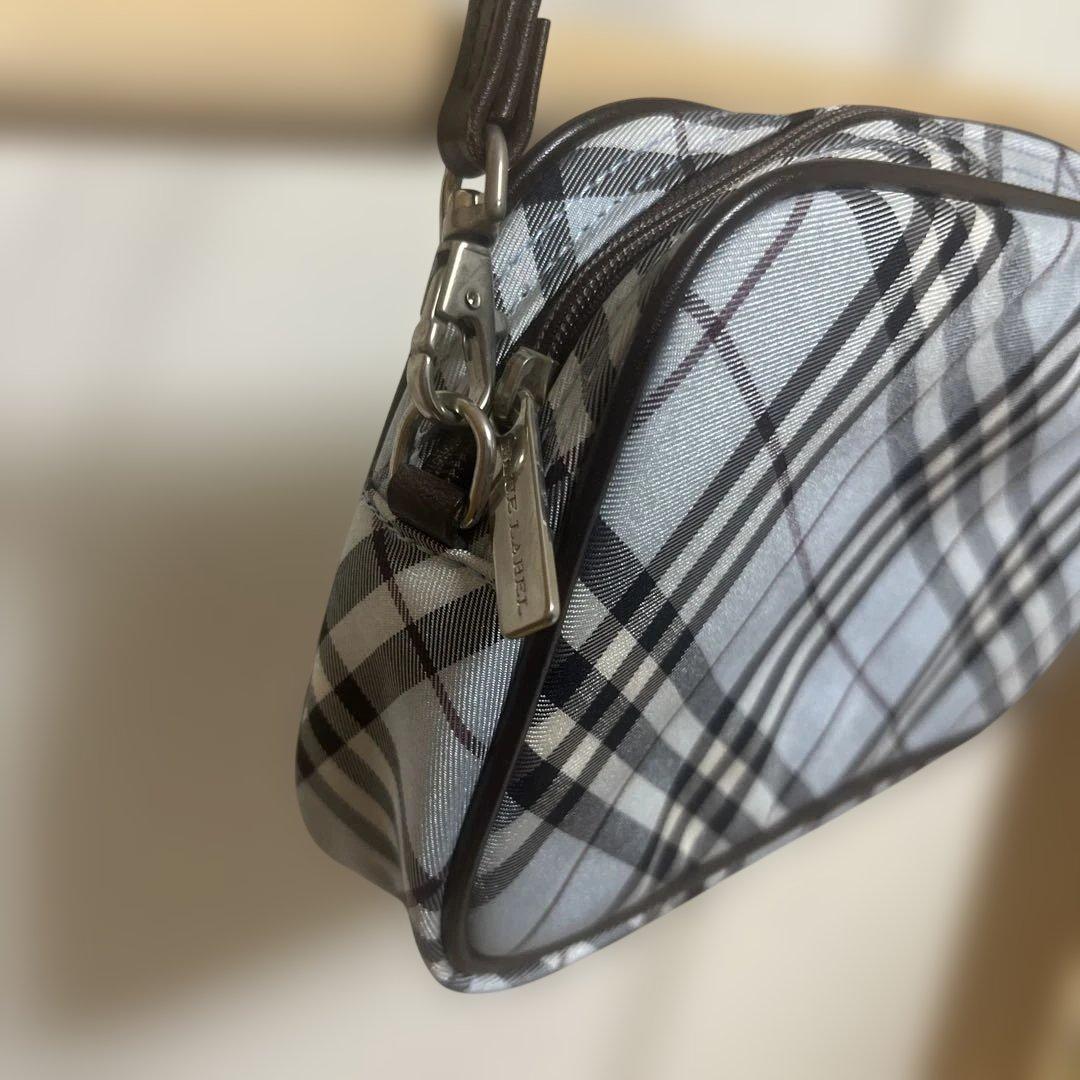 新品保管 BURBERRY バーバリー ポーチ ナイロン チェック ライトブルー