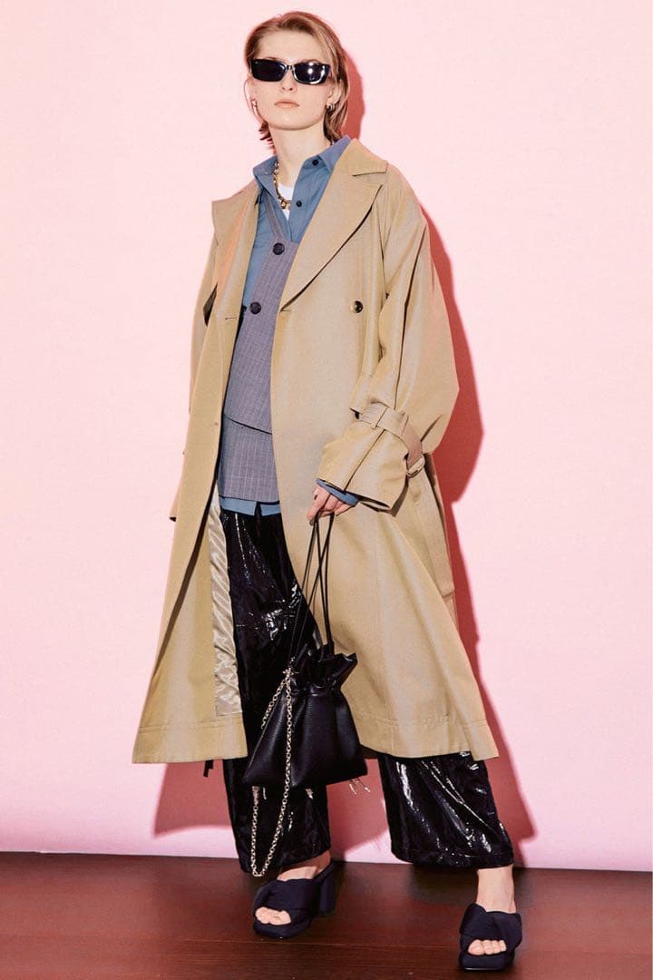 お値下げメゾンスペシャル　ボリュームスリーブトレンチコート