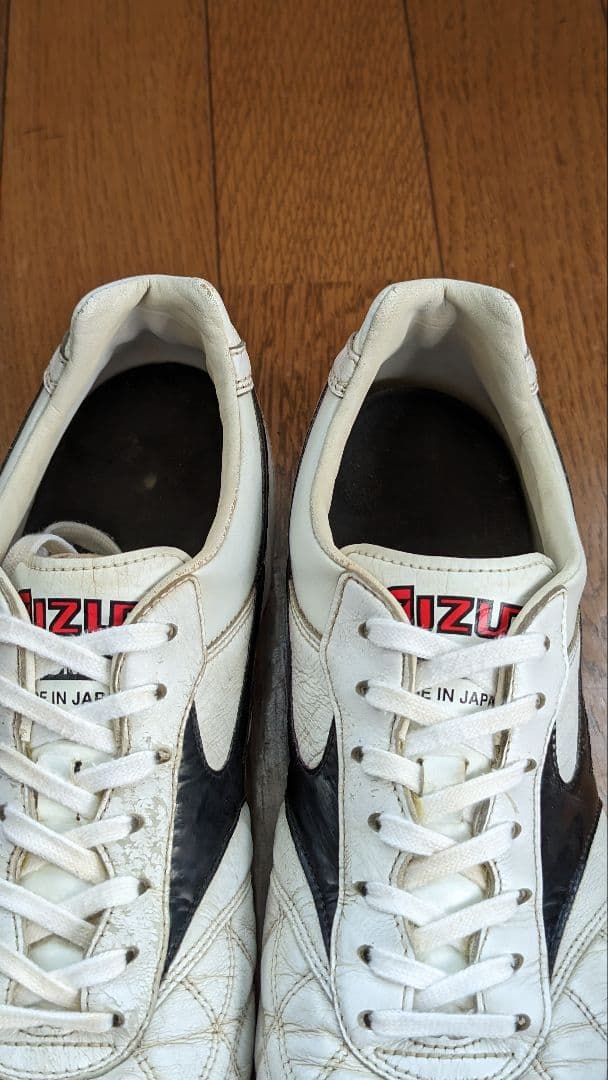 ミズノ　モレリア　ショートタン　サッカースパイク　Mizuno Morelia