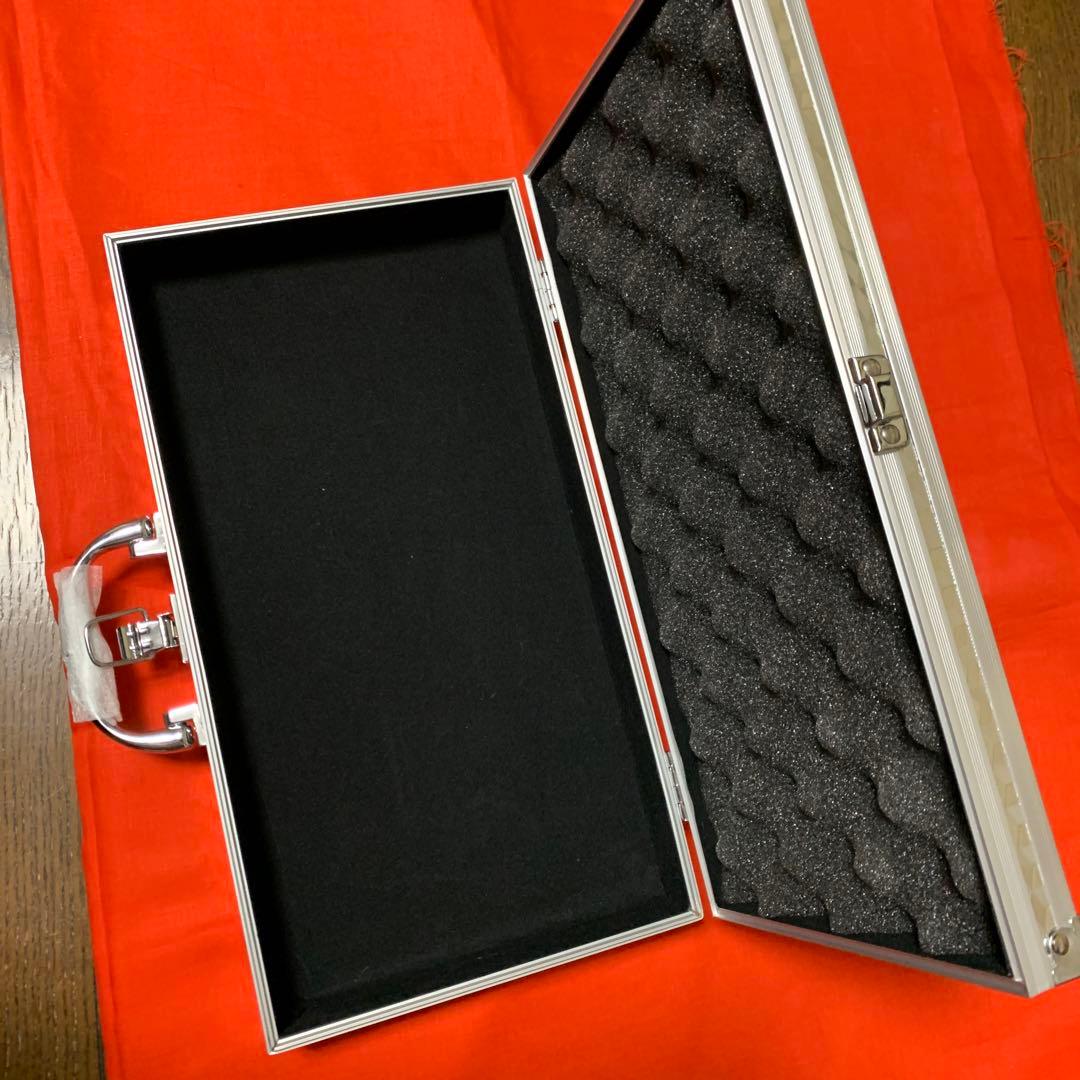 プロ愛用　ブランド包丁類セット　新品ケース付