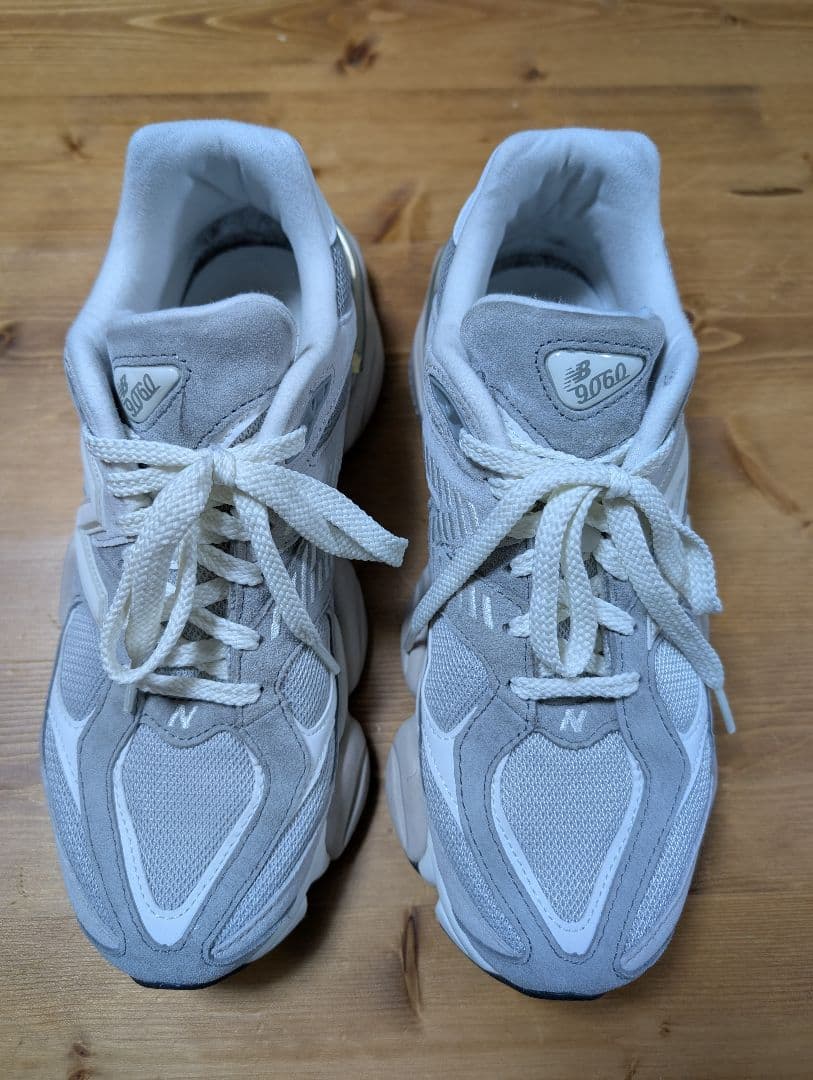 New Balance 9060 ホワイト スニーカー