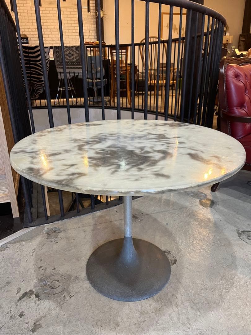 チューリップテーブル　リプロ