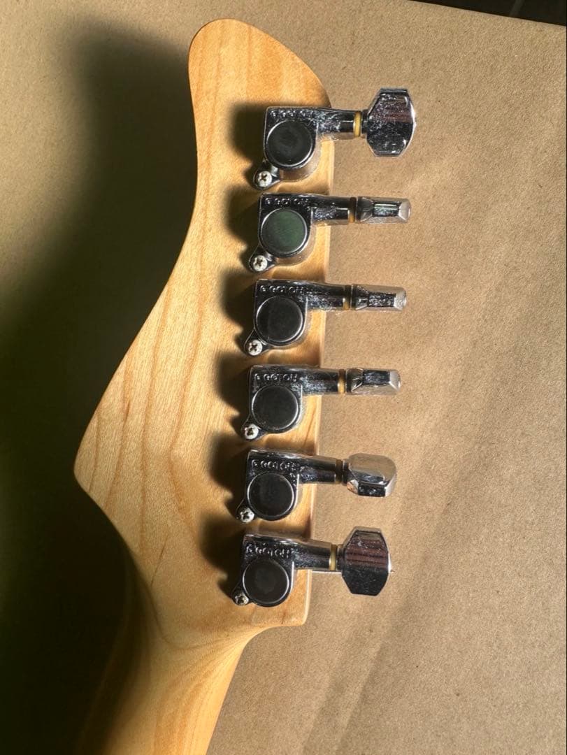 G1760 FERNANDES サスティナー エレキギター　ケース付き