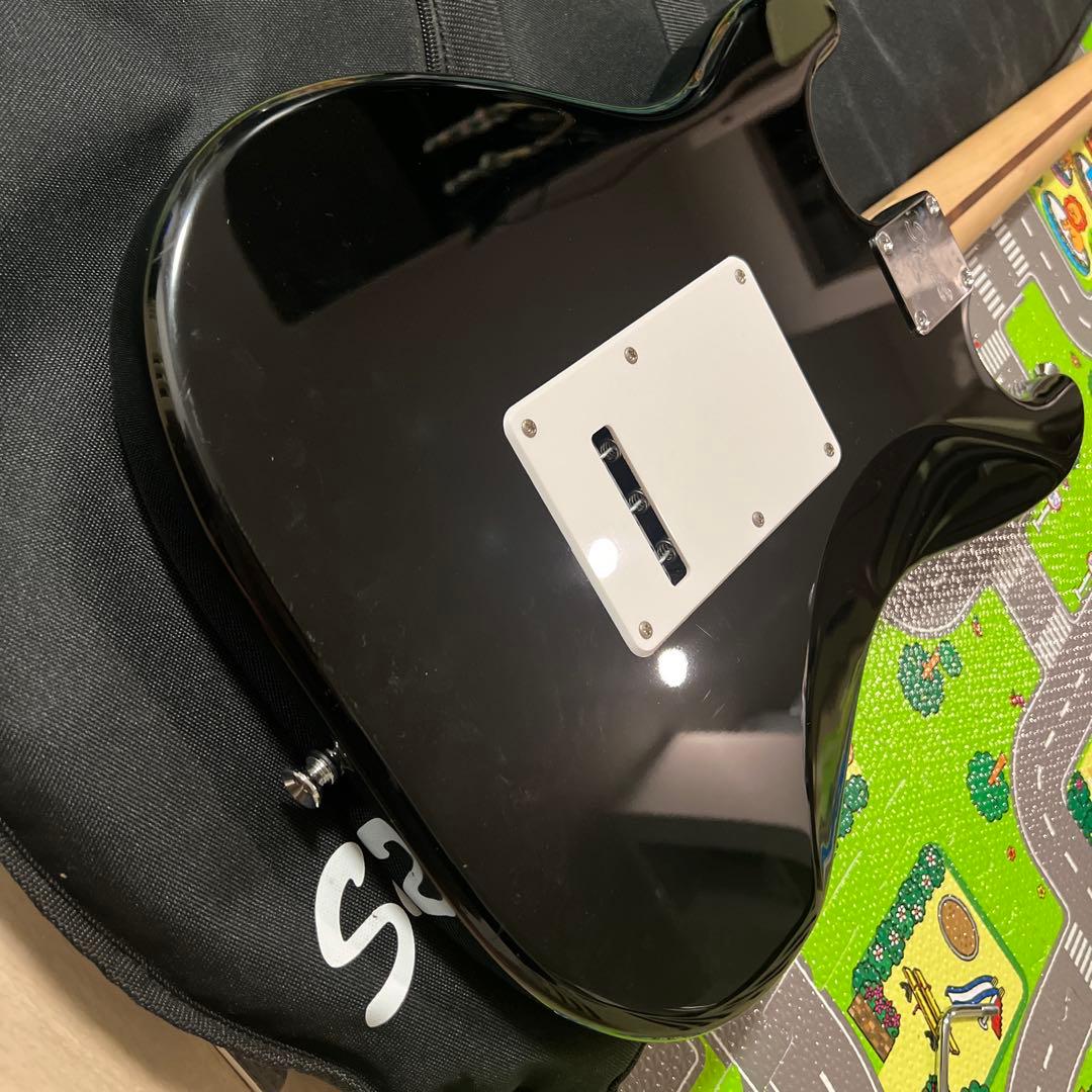 Squier スクワイア エレキギター ストラトキャスター ブラック