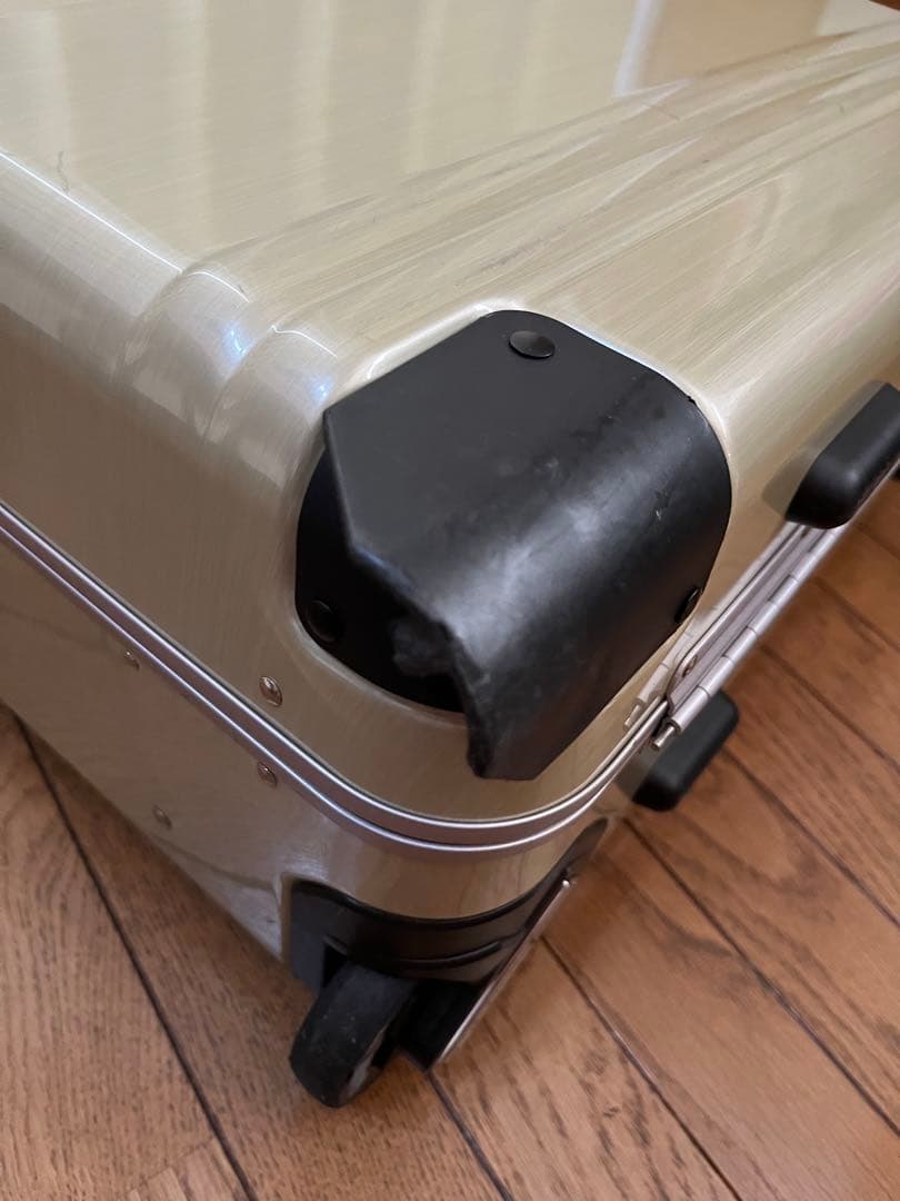 tocushino　ゼロハリ2輪　ポリカボネート　キャリーケース 中古品