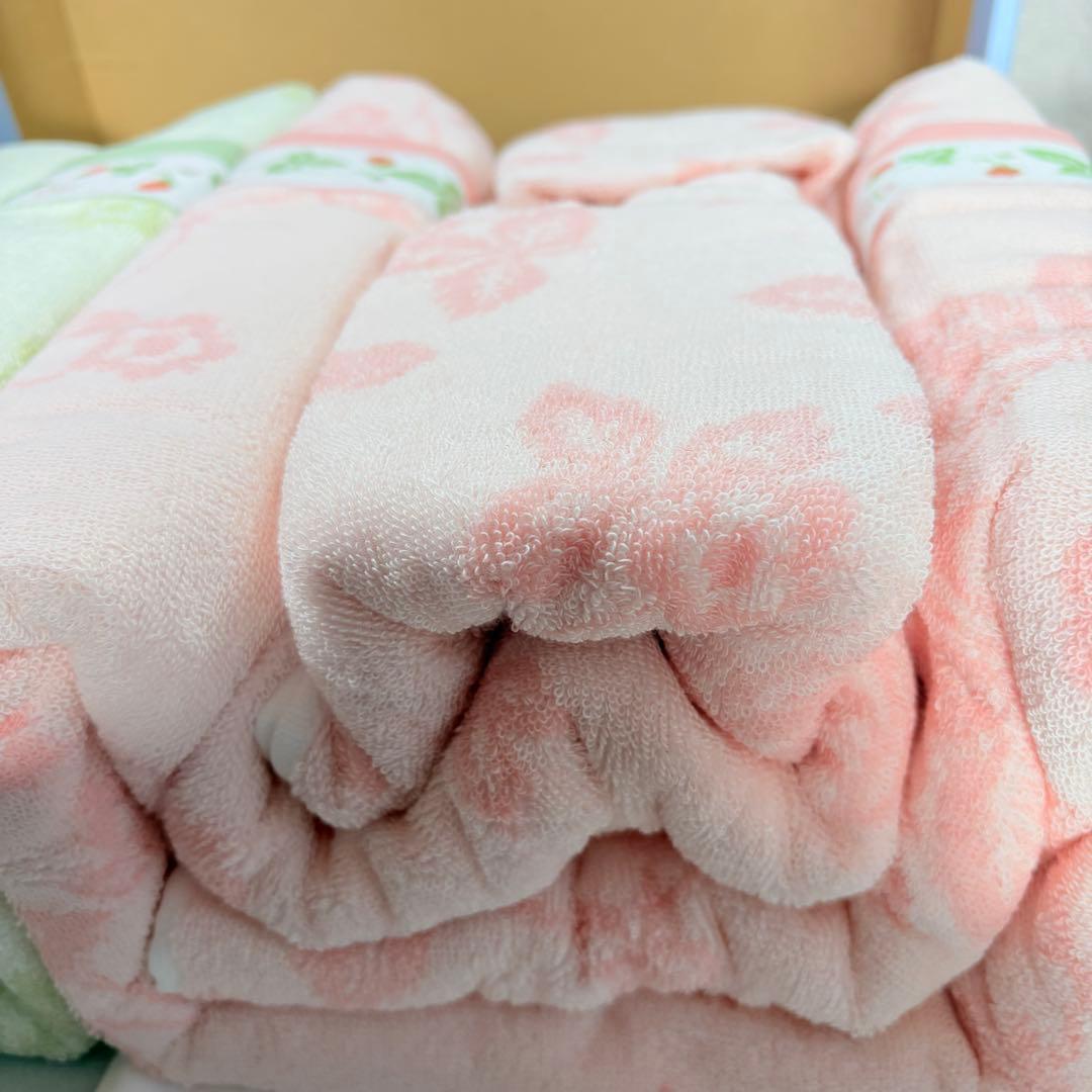  ワイルドストロベリー　タオルケット2枚 140cmx190cm