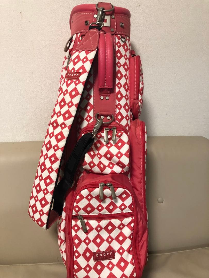 送料込み】超激レア　数量限定販売　オノフ　ONOFF キャディバッグ　レディース