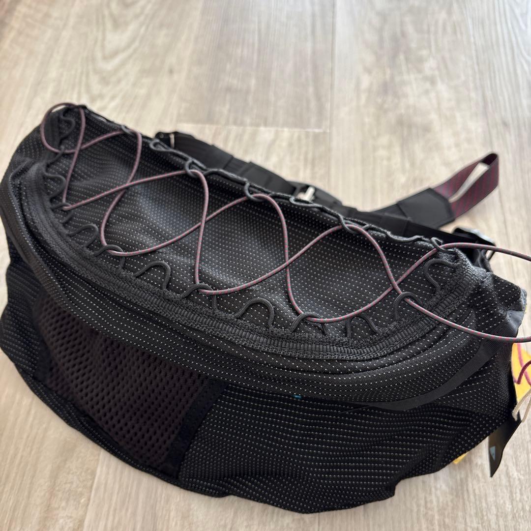 バッグ klattermusen fimmafang uggla lumbar pack