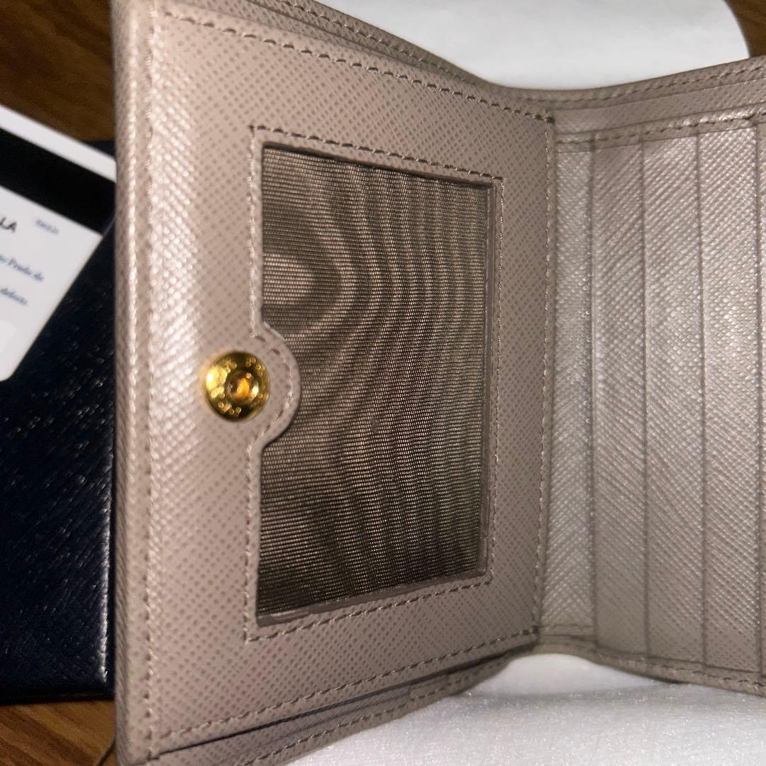 プラダ　PRADA SAFFIANO L ARGILLA