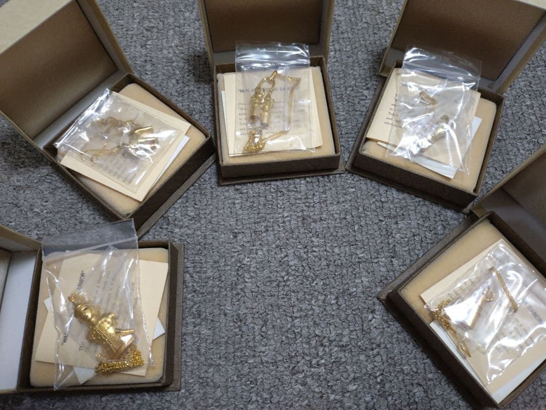 東京国立博物館【埴輪ネックレス】「踊る男女」×3「犬」「単甲の武人」５点セット