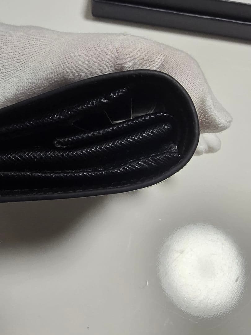 PRADA サフィアーノ コンパクトウォレット