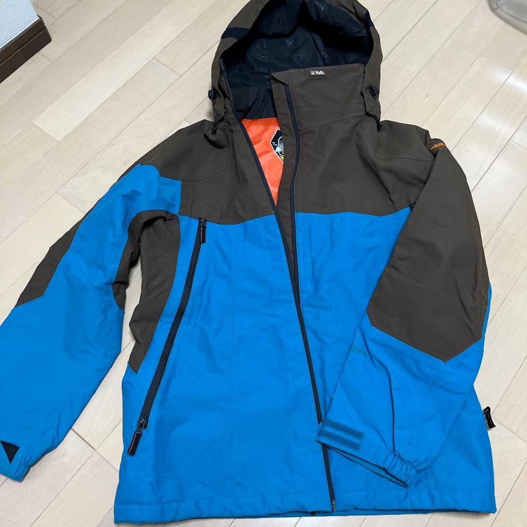 volcomボルコム　スノーボードウェア 上下セット　Mサイズ　バートン
