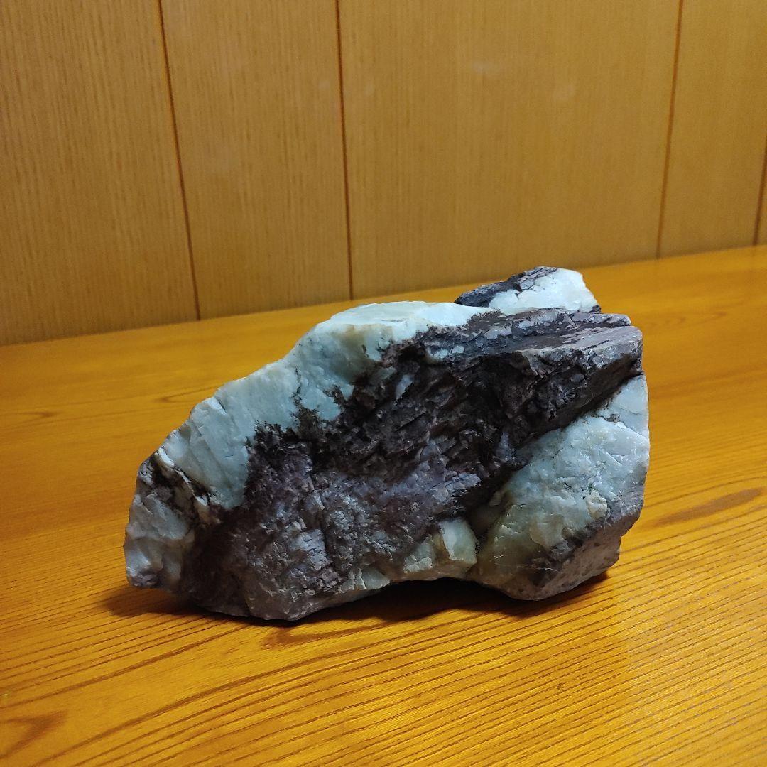 観賞用の石