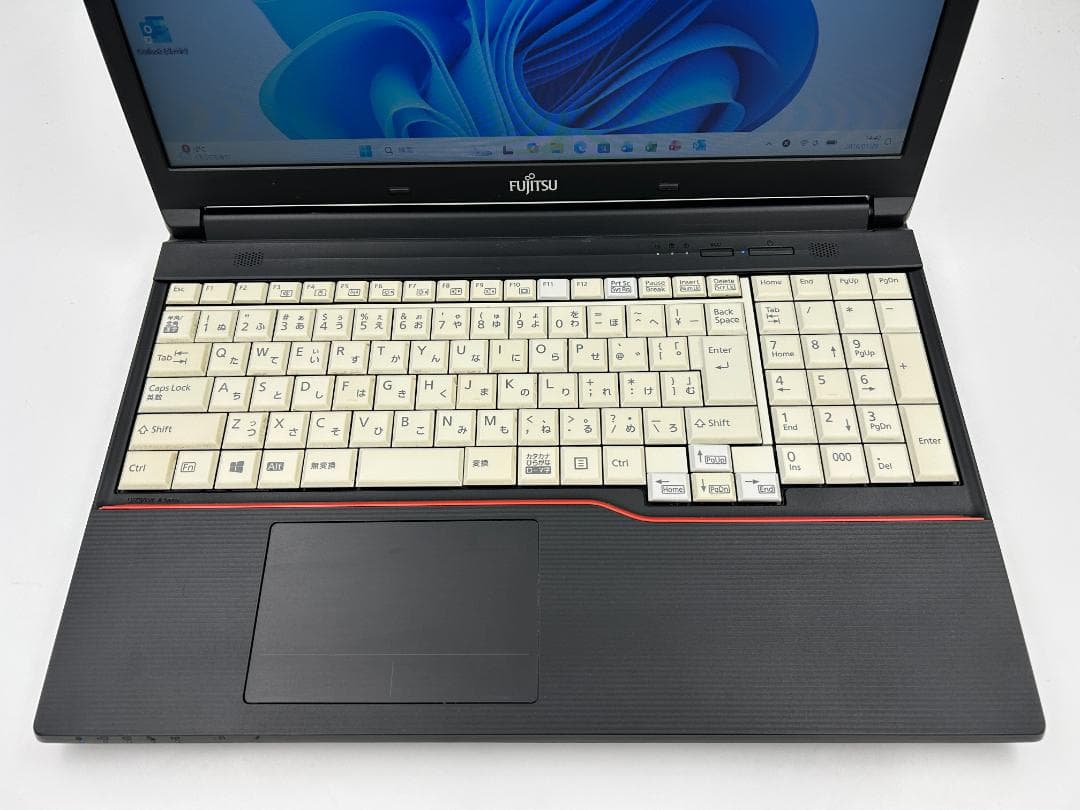 ノートパソコン windows11 オフィス付き core i5 A574/M