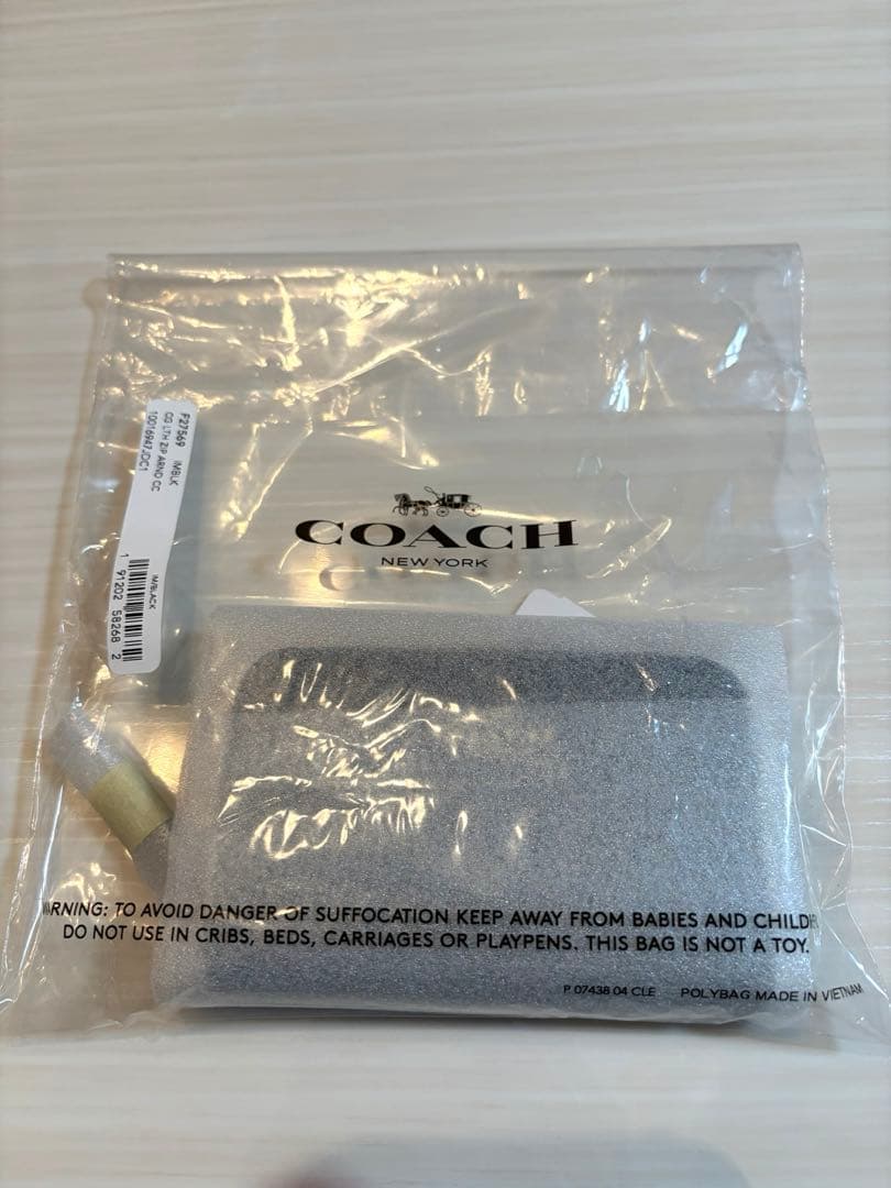 【新品】COACH ケース