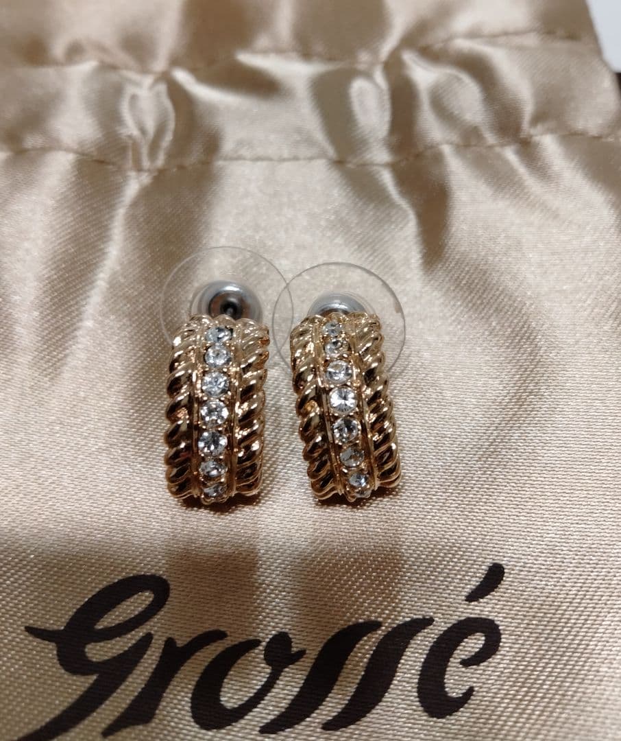 グロッセgrosseフリンジゴールドピアス