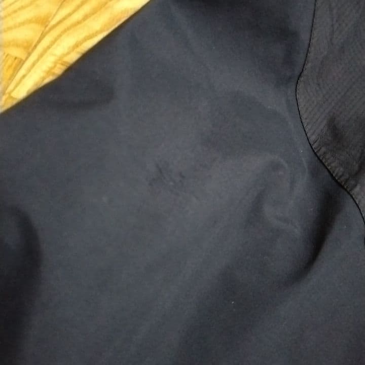 ONIGAKE フード付きレインスーツ 黒 パンツはサロペット付き　サイズＬ