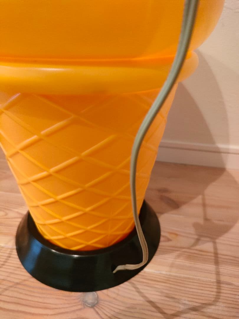 ソフトクリーム型ライト　 ニッセイ　日世 ランプ　 照明 看板