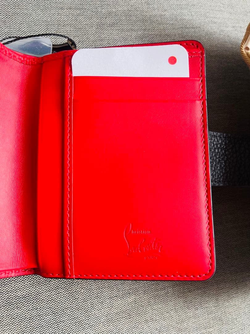 クリスチャンルブタン二つ折ミニウォレット“PALOMA“箱付新品未使用品