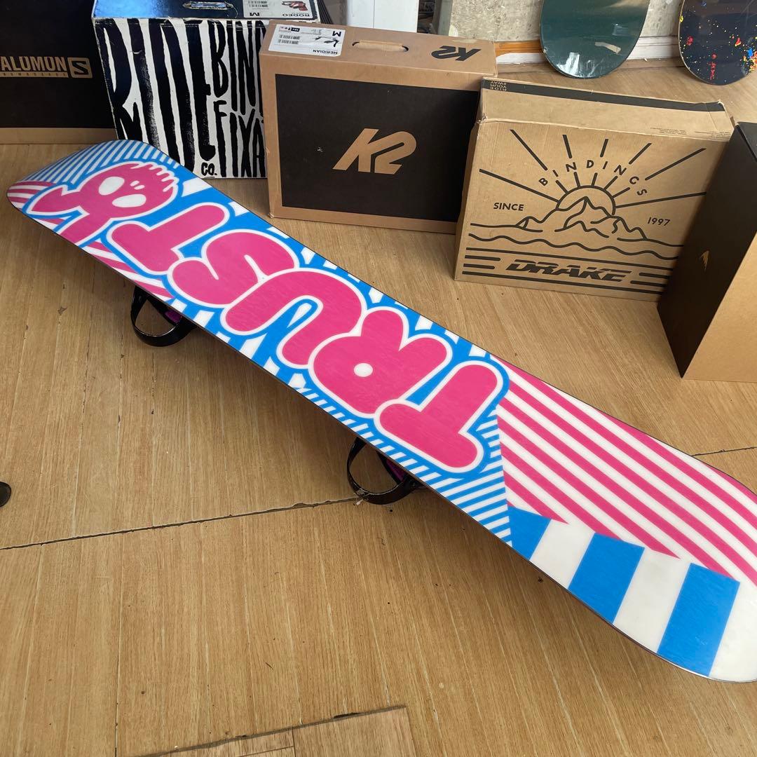 デスレーベル×NB　グラトリ◎トラストガール　バインディング付スノーボードセット