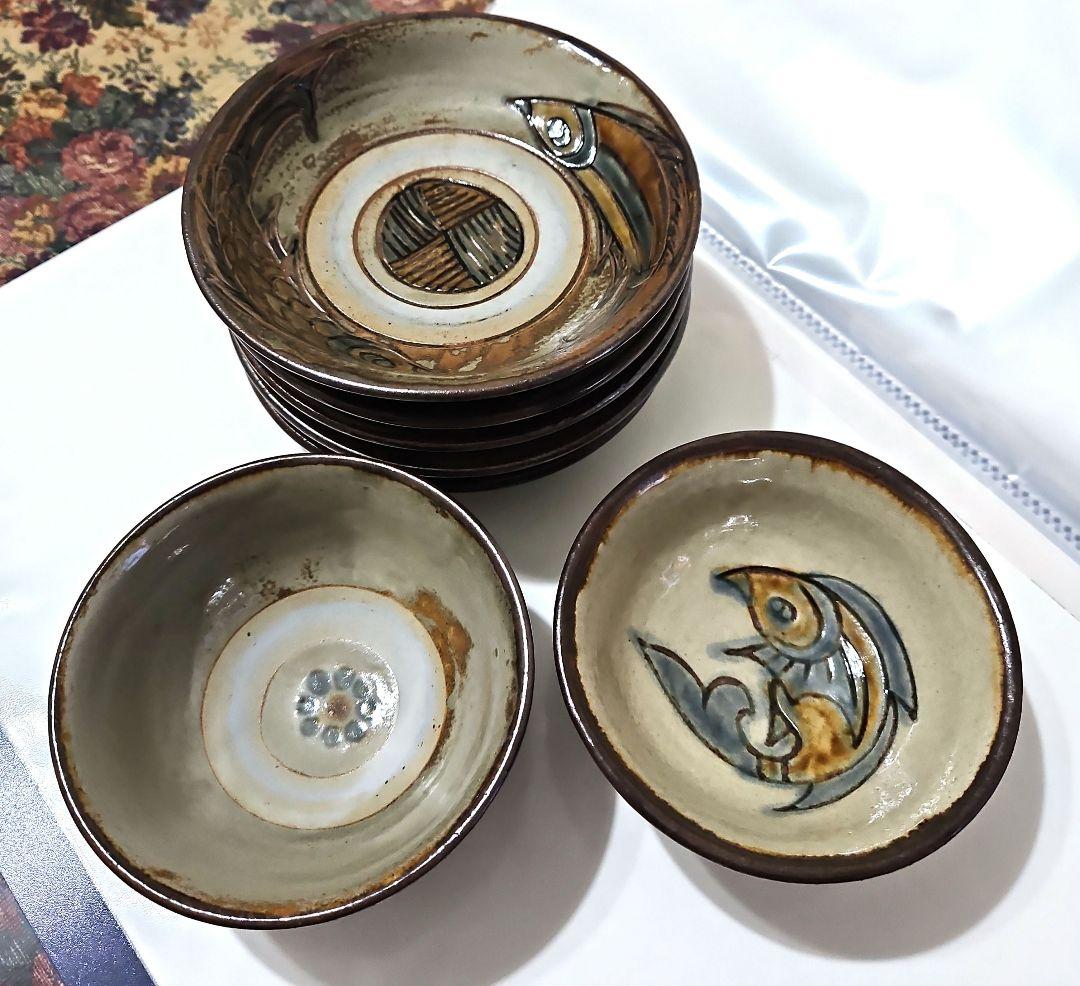 沖縄　伝統工芸品 　やちむんの 　　　お茶碗&お皿