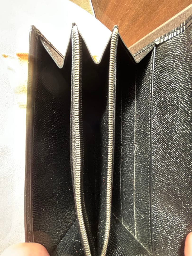 【takanori tamura】ルイヴィトン エピ 長財布 二つ折り 黒