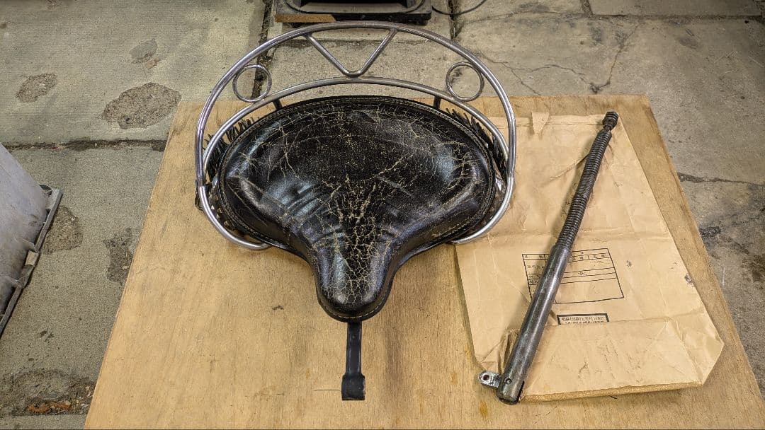 ☆ショベルヘッドパーツS　シート＆シートプランジャアッシー☆