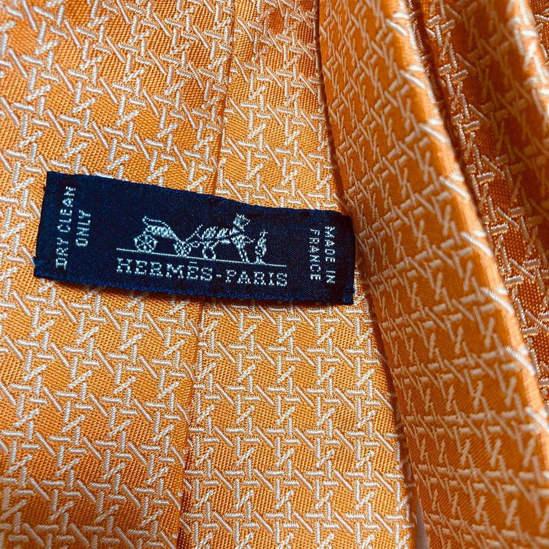 HERMES オレンジ 幾何学模様 シルクネクタイ