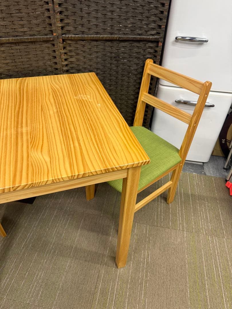 【洗浄消毒作業済】LOWYA ニューナディア　ダイニングテーブル＆チェア2脚