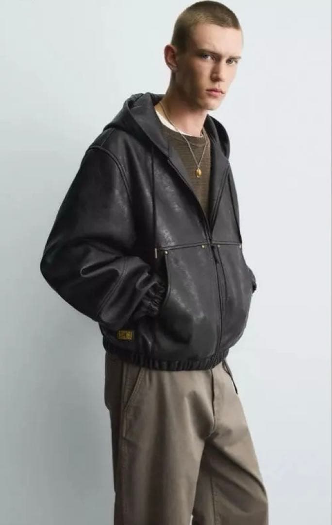ZARA フェイクレザー　フード付きジャケット