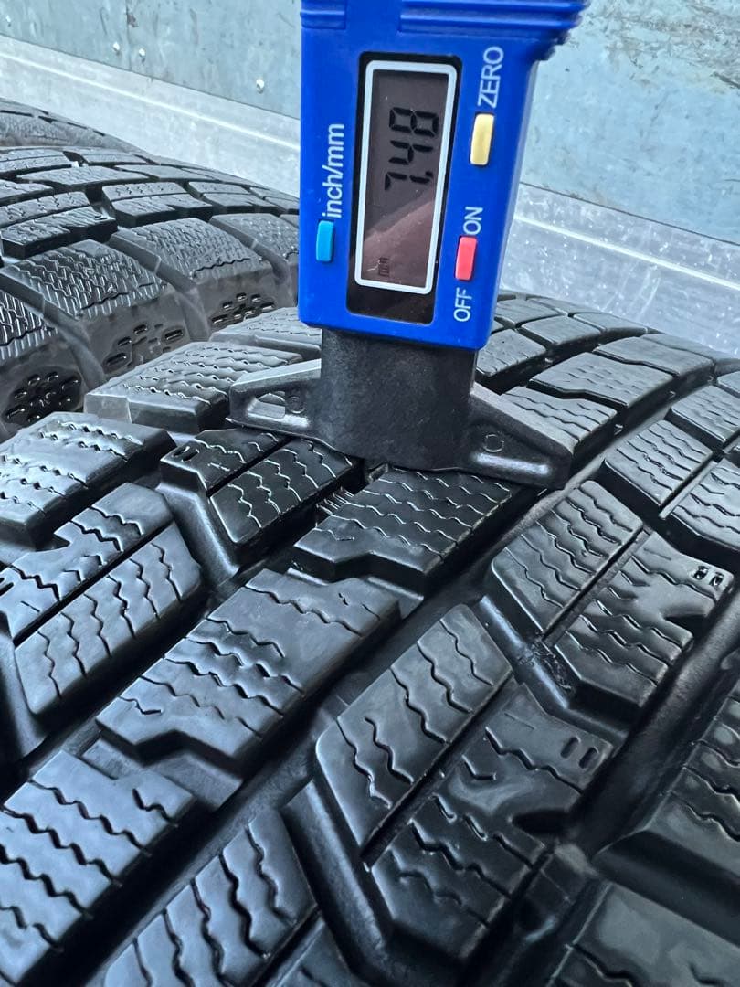 ゆぅGOOD YEARスタッドレス185／65R15 88Q深溝