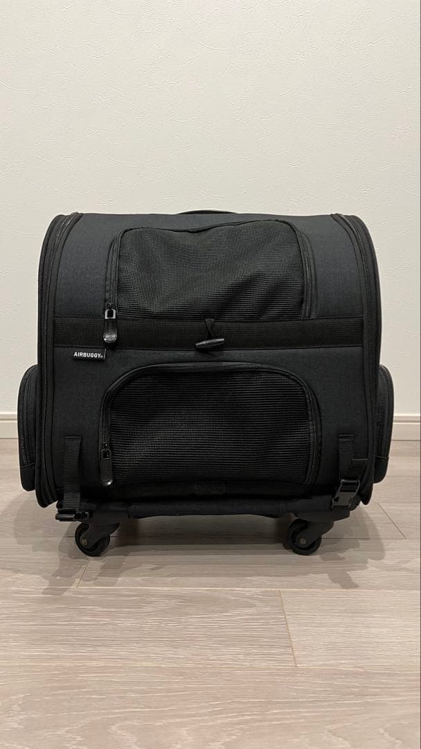 AIRBUGGY製　ブラック 中〜小型犬用 ペットキャリー