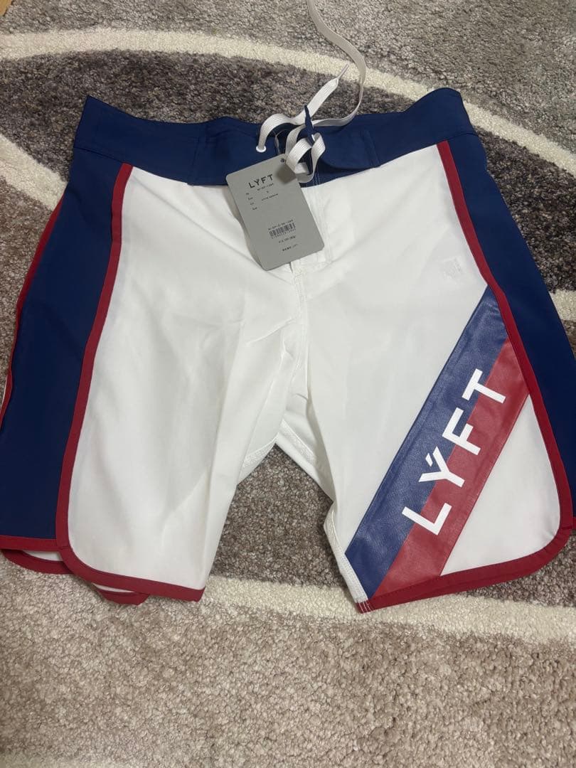 LYFT 水着 Sサイズ ホワイト/ネイビー/レッド