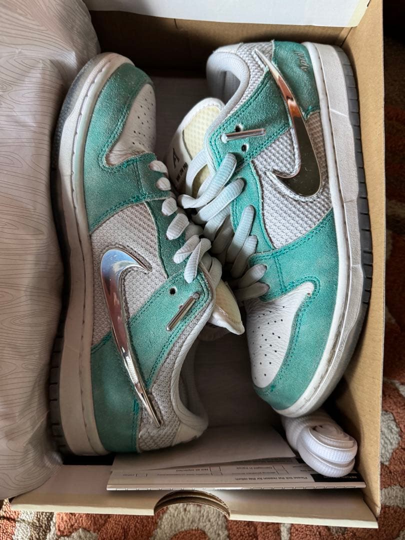 April Nike スニーカー ミントグリーン