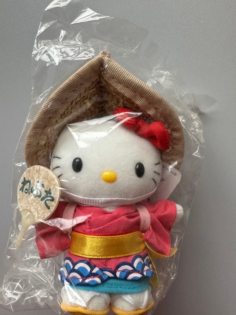 レア！ハローキティ 青森限定 ねぶたキティ ぬいぐるみレトロ