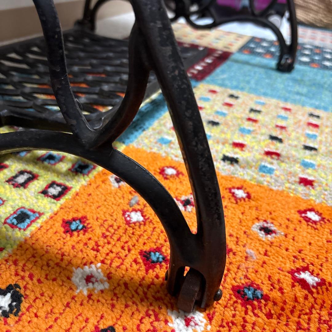 mimosaです。 ミシン台　SINGER アンティーク　テーブル仕立て