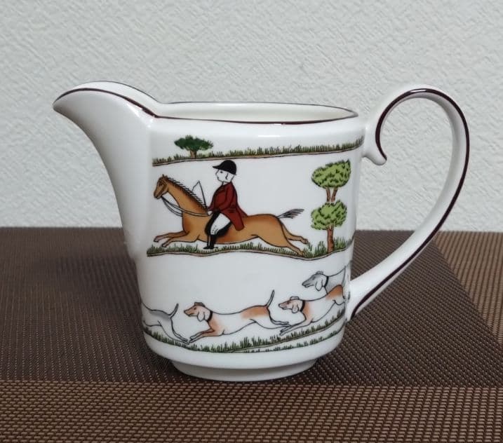 ウェッジウッド・ハンティングシーン クリーマー