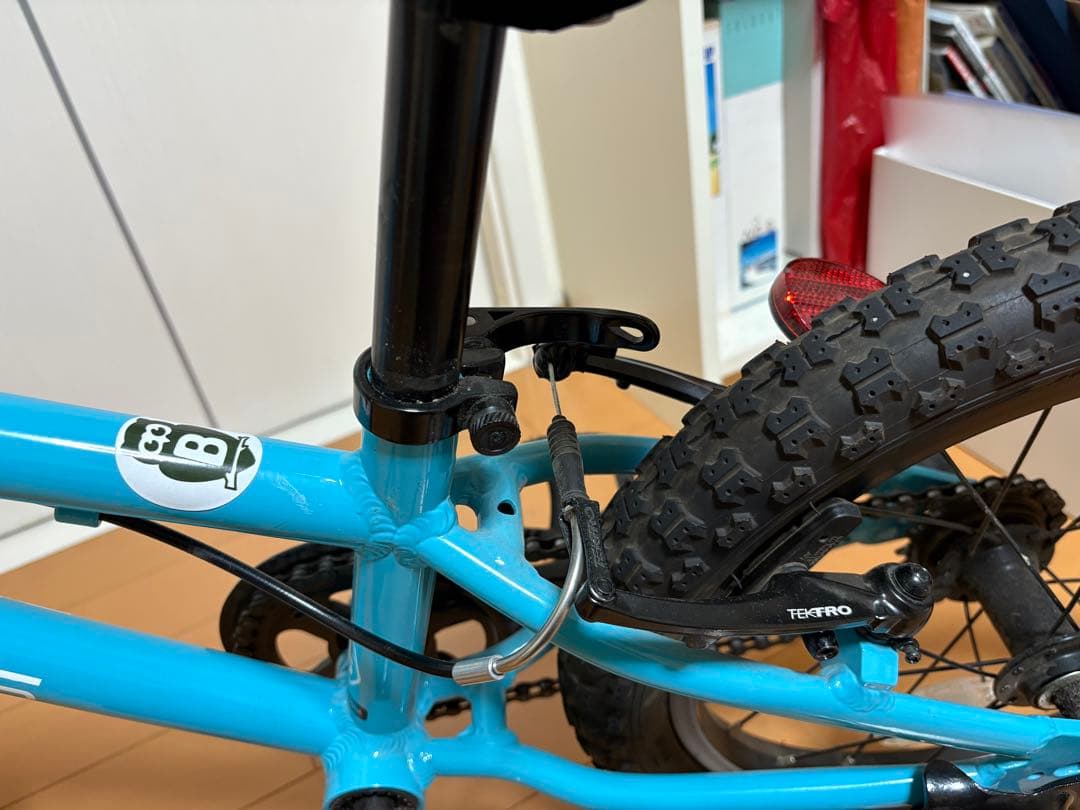 【引き取り限定】ヨツバサイクル キッズバイク　16インチ　限定色　水色