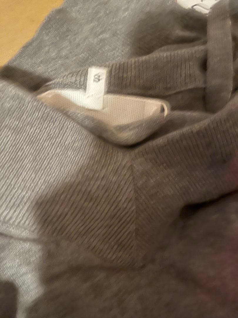 マルジェラMAISON MARGIELAＶネックニットエルボーパッチ