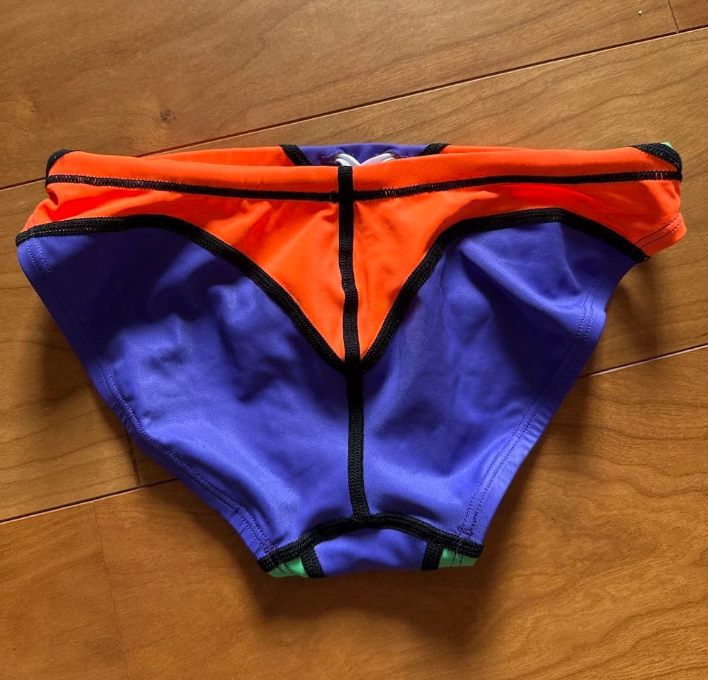 【ほぼ未使用】SPEEDO ショートブーン パープル　エヴァ M 光沢 競パン