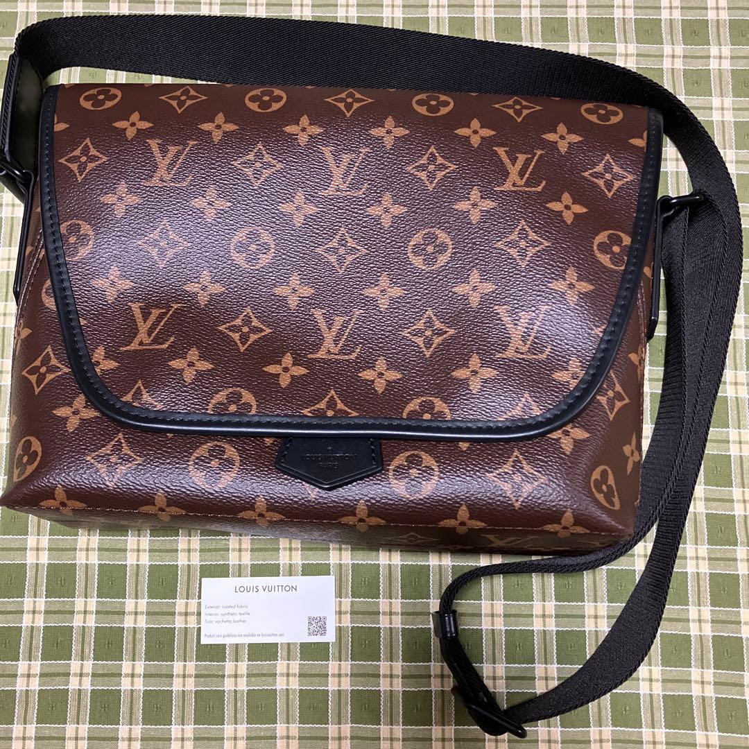 カ*シ様 ルイヴィトン マグネティックメッセンジャー M45557
