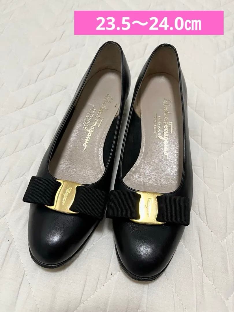 フェラガモ（Ferragamo）ヴァラ リボン パンプス23.5〜24.0