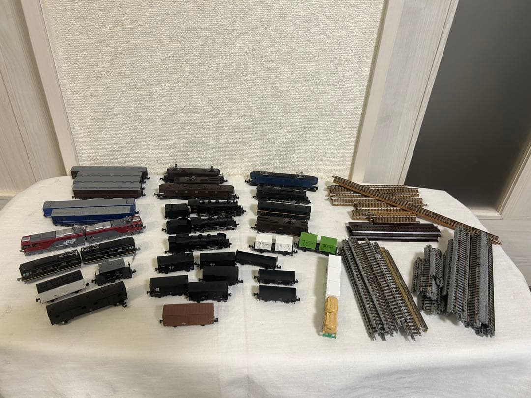 緑8244 Nゲージ規格の鉄道模型と線路セット 約40両