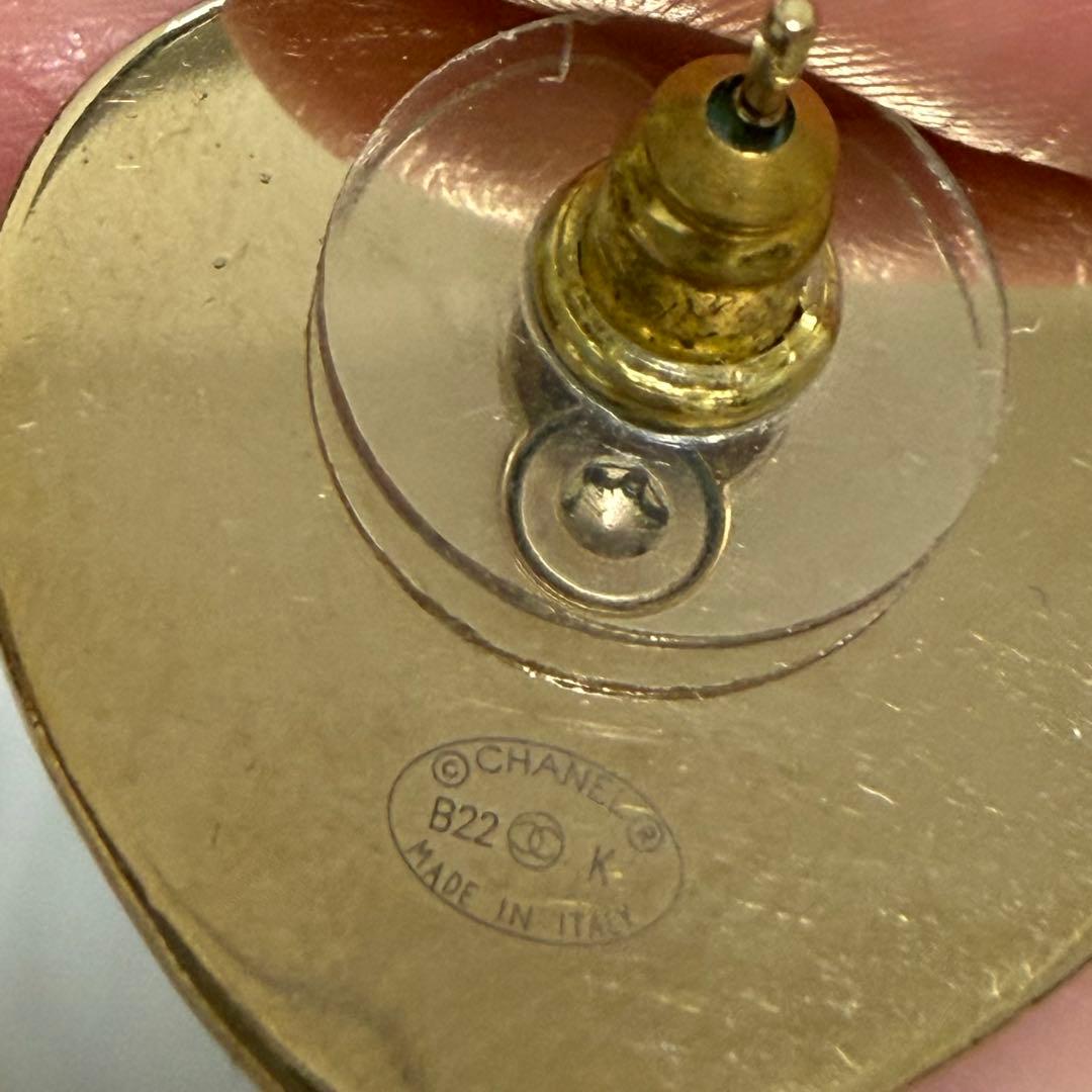 CHANEL シャネル 2022年 ラムスキン ハートピアス　ココマーク
