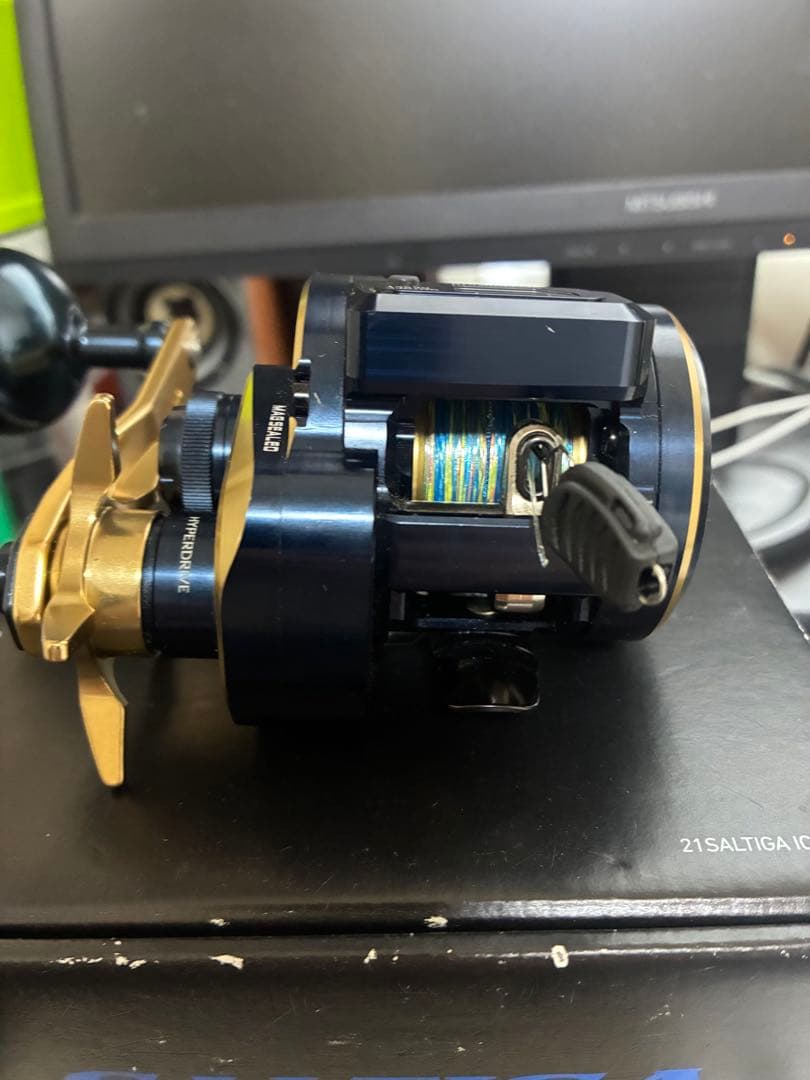 【美品】ダイワ 21 ソルティガ IC100