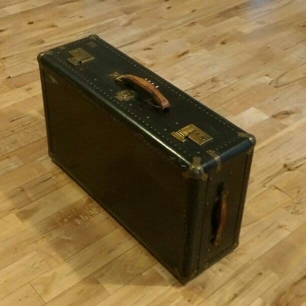 革製 スーツケース