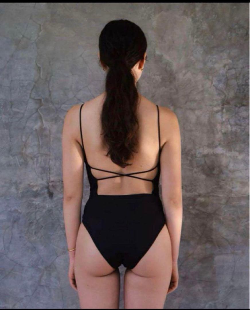 新品未開封タグ付　SISANDI MIES CLASSIC 黒