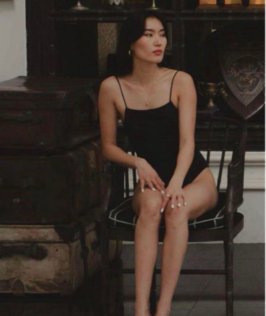 新品未開封タグ付　SISANDI MIES CLASSIC 黒